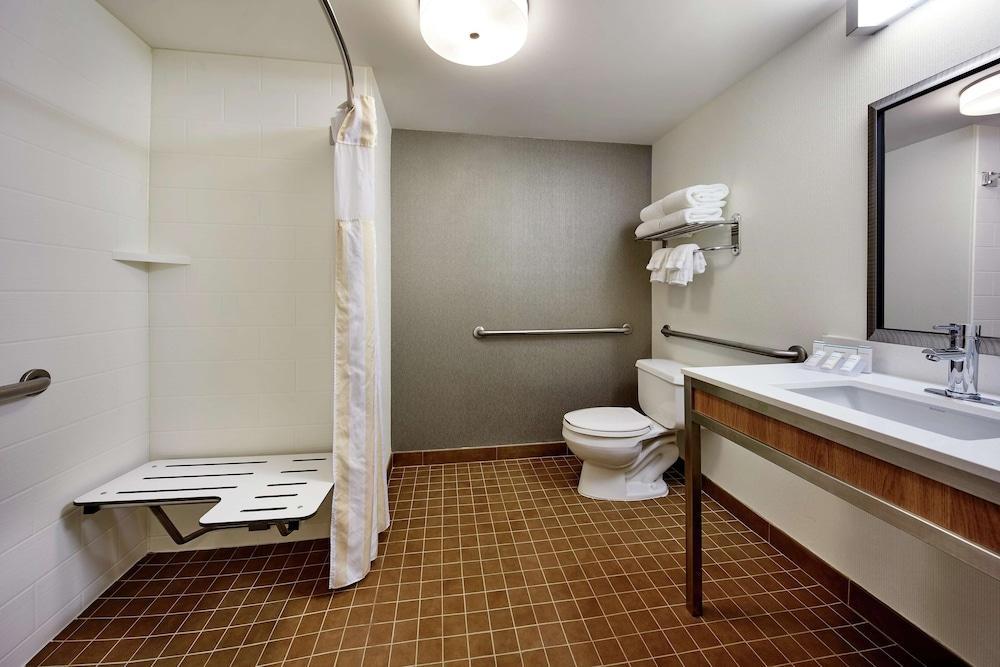 Hilton Garden Inn Portland Лейк Осуего Екстериор снимка
