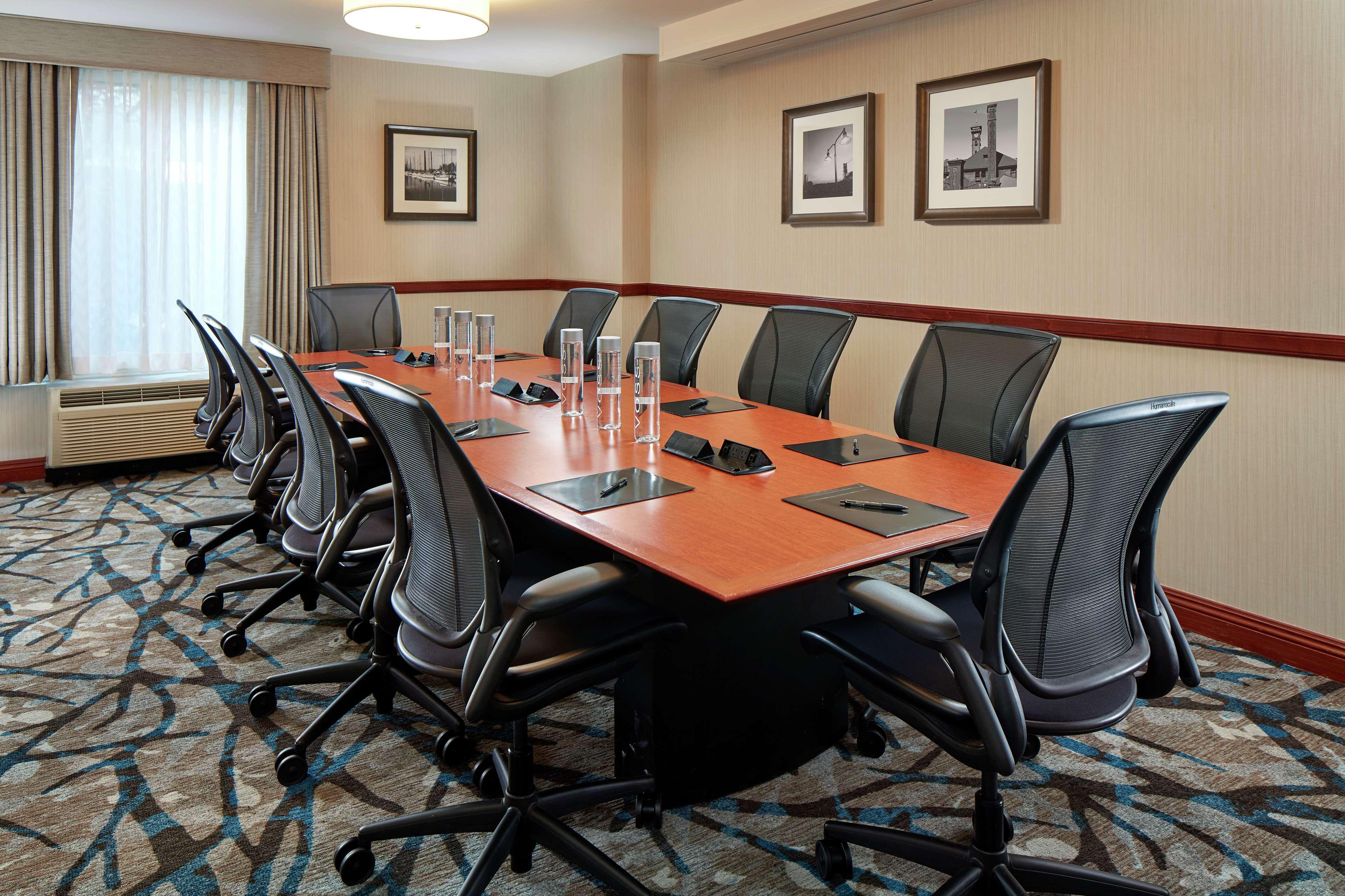 Hilton Garden Inn Portland Лейк Осуего Екстериор снимка