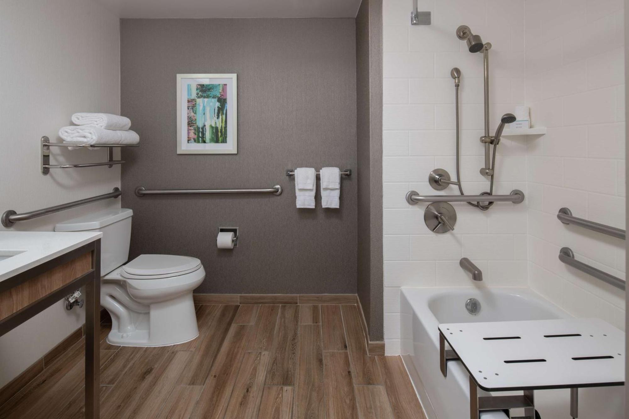 Hilton Garden Inn Portland Лейк Осуего Екстериор снимка